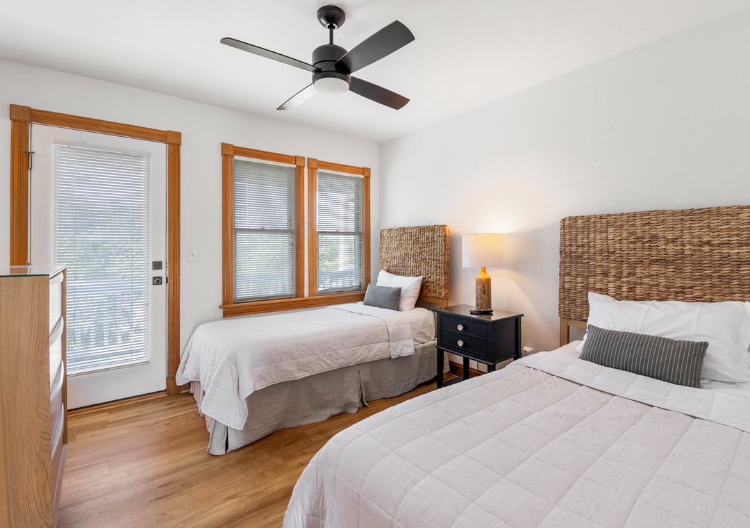 Bedroom with two twin beds and woven headboards